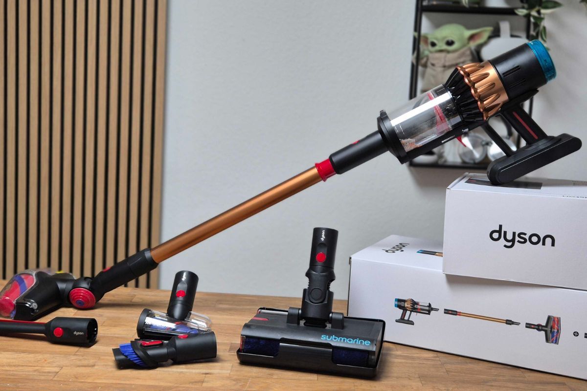 Dyson V16 Submarine Zubehör im Vergleich.